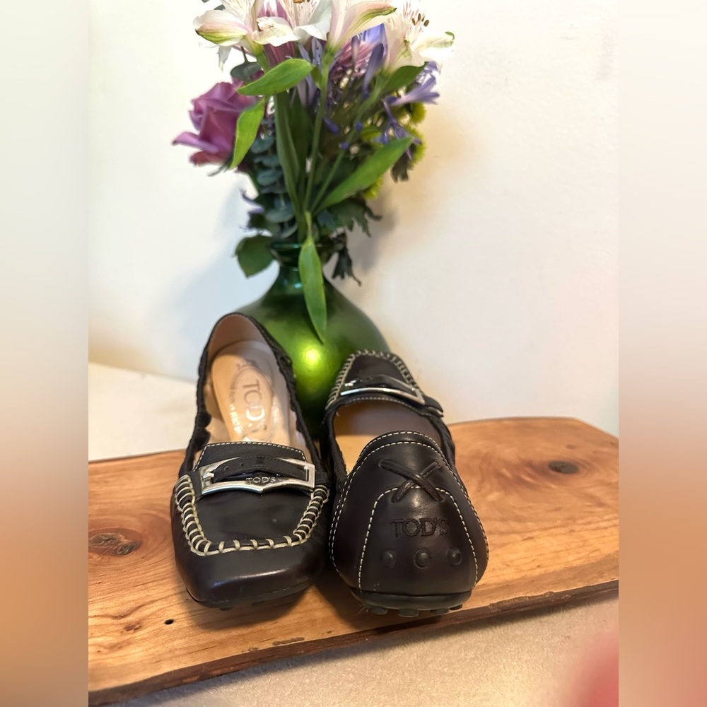 Tod's Black Leather Moccasin Flats with Silver Buckle - Picture 2 of 9